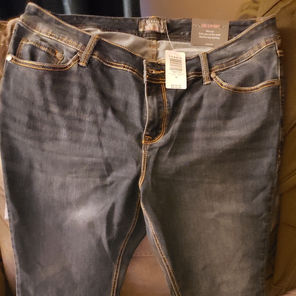 NWT Luxe (Now Midfit) Bootcut Jeans